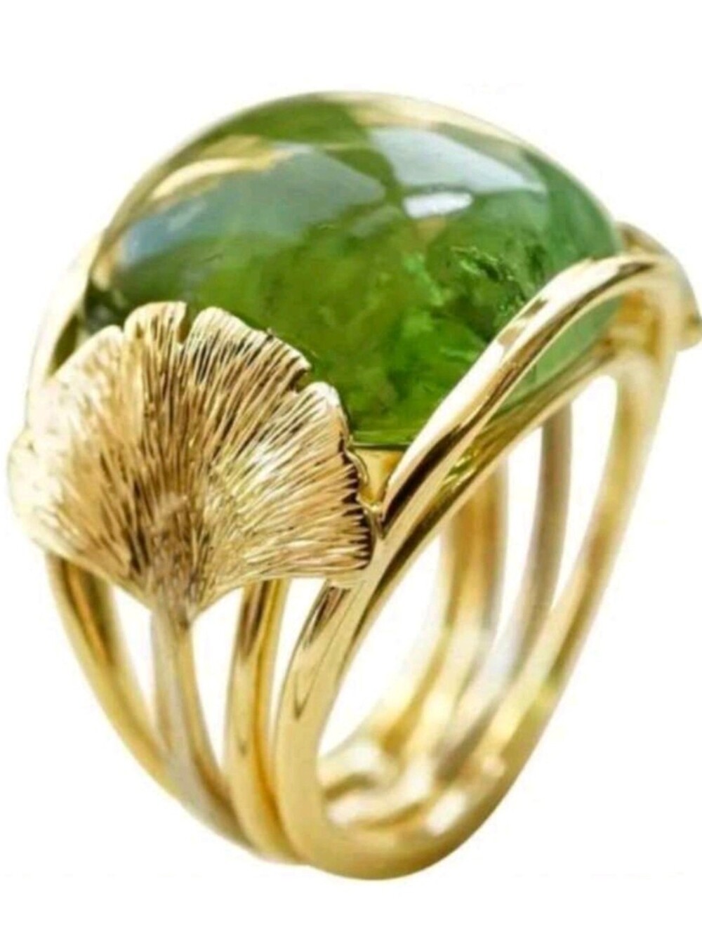 Elegant Gold Ring with Green Gemstone